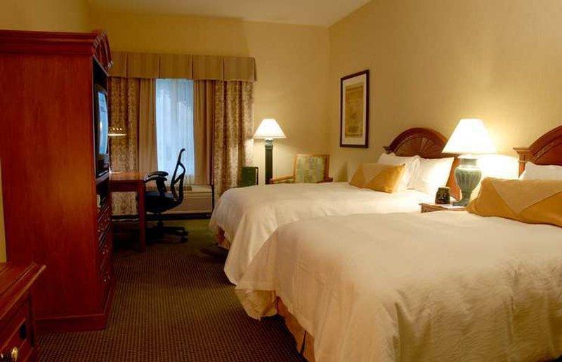 Hilton Garden Inn Seattle/Рентон Экстерьер фото